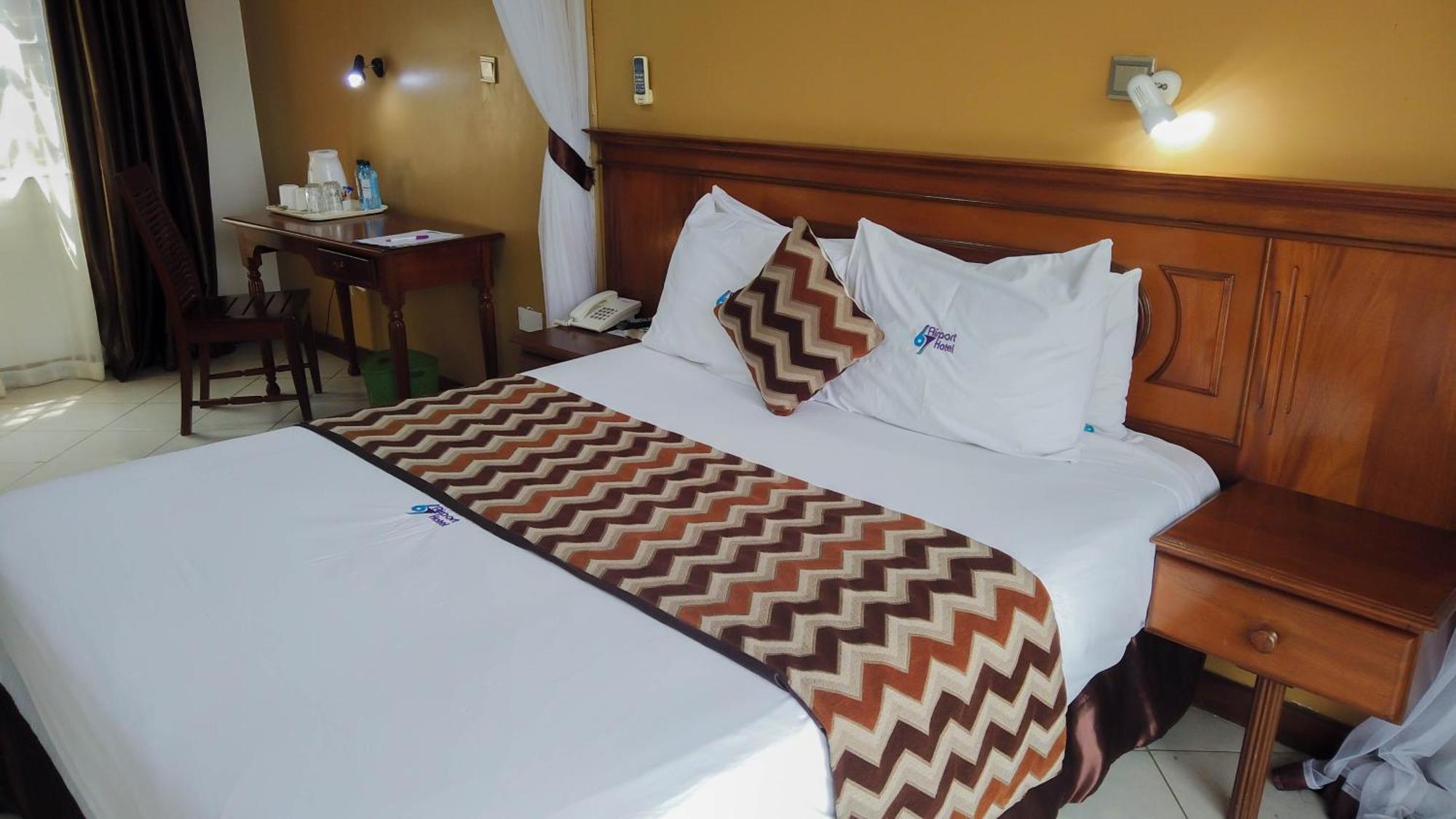 67 Airport Hotel Nairobi Mlolongo Экстерьер фото