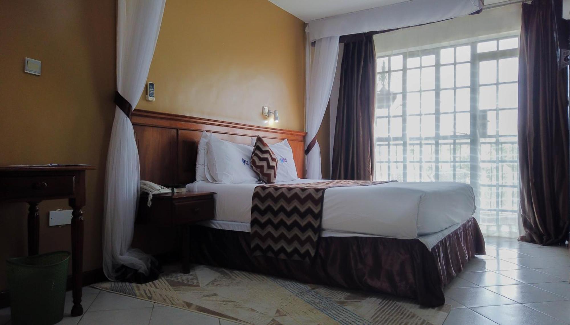 67 Airport Hotel Nairobi Mlolongo Экстерьер фото