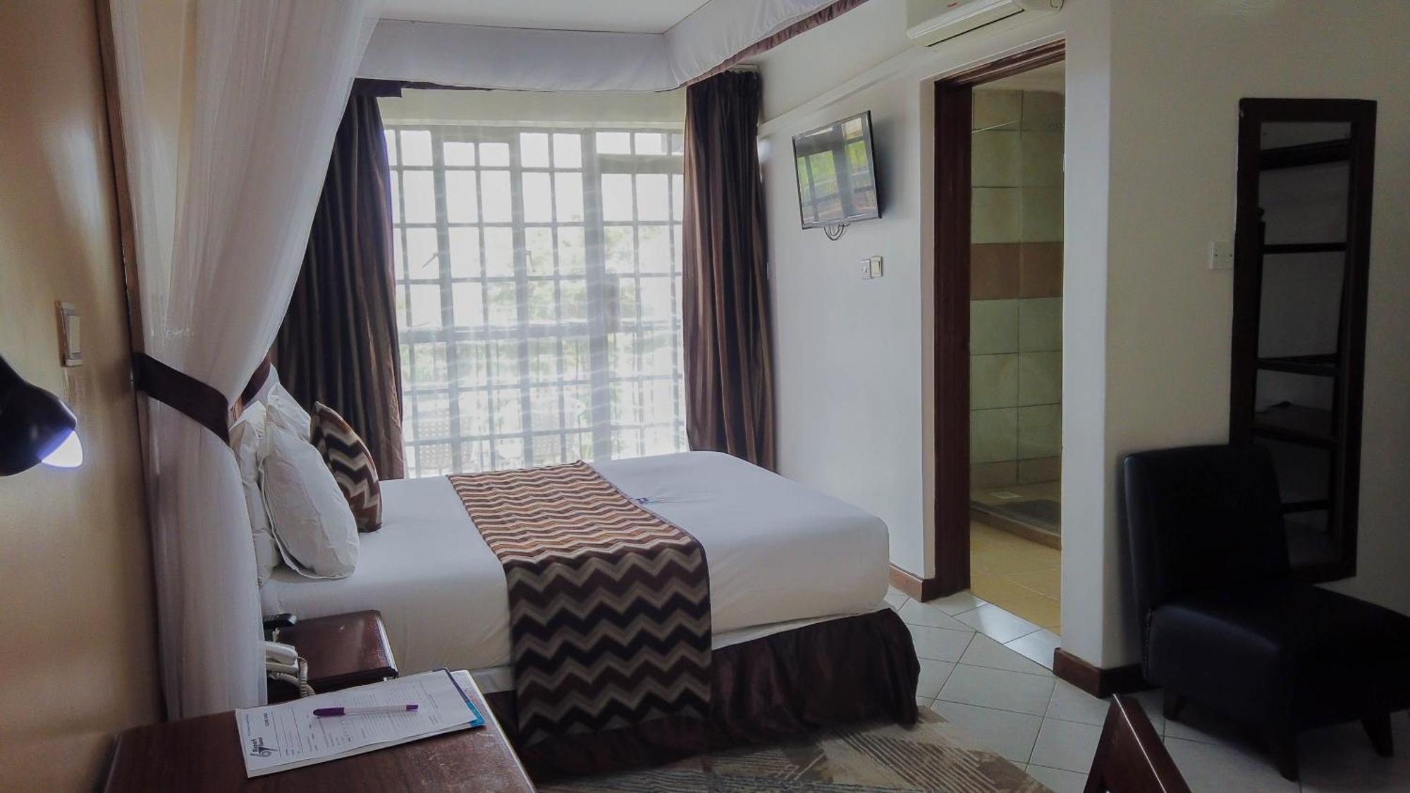 67 Airport Hotel Nairobi Mlolongo Экстерьер фото